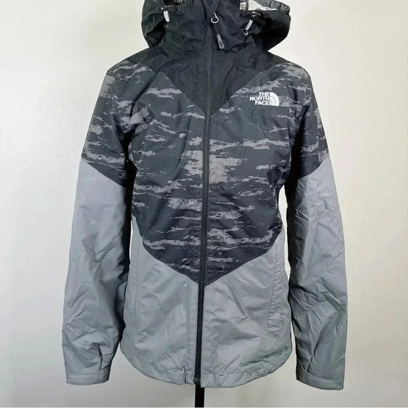 The North Face Women's Aryi  Three In One Triclimate Jacket Coat - Picture 2 of 16
